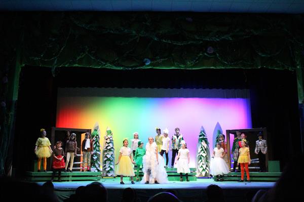 Students performing Honk Jr. at Mill Creek Elementary
